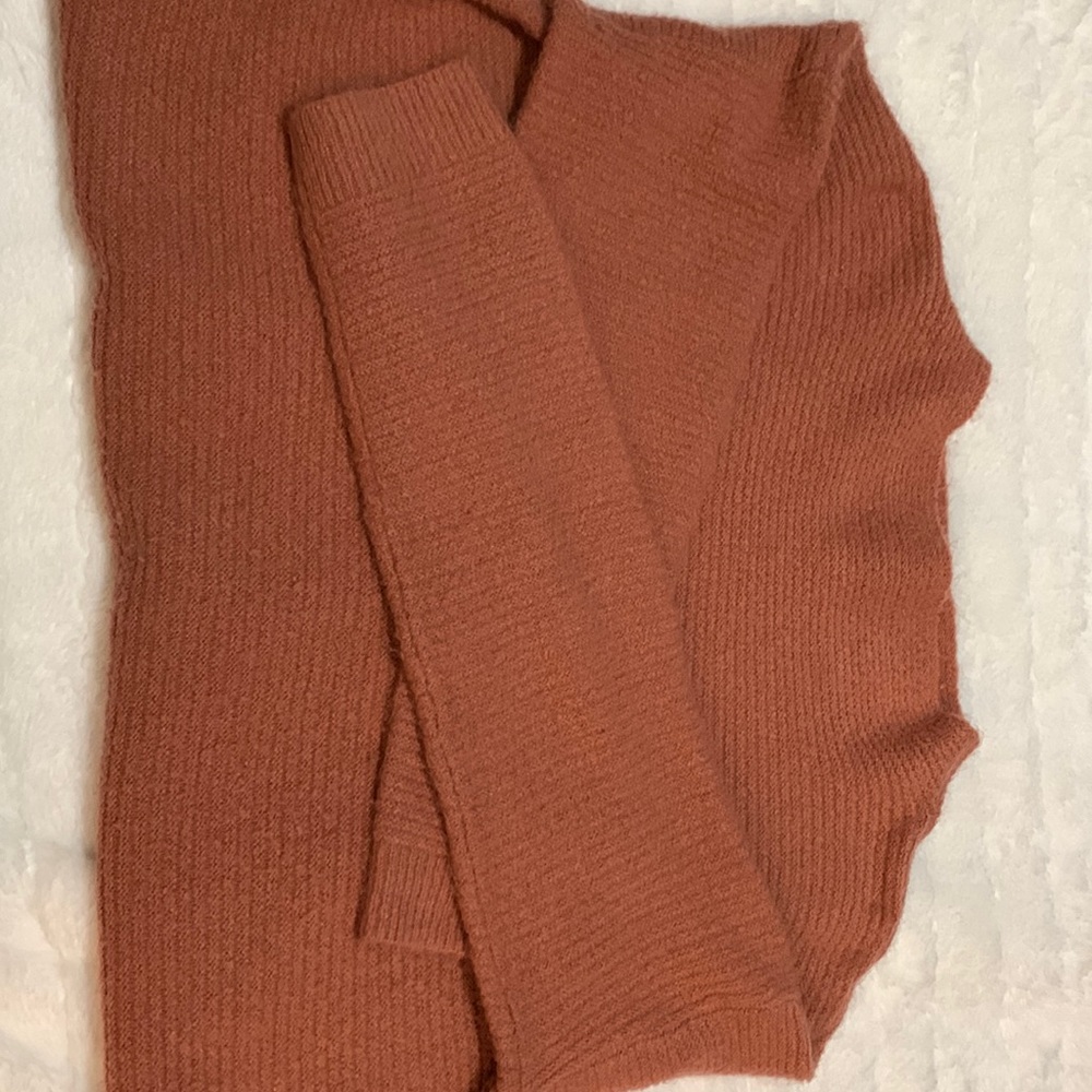 Forever 21 crew neck sweater, size small